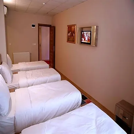 Grand Dedem 4*